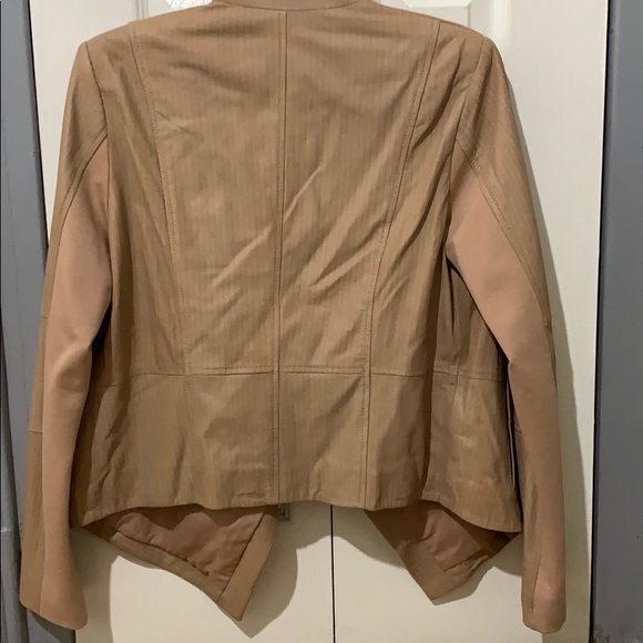 Jacket - Picture 4 of 4